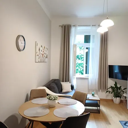 Zdenka - 100 M From The Beach Apartment *