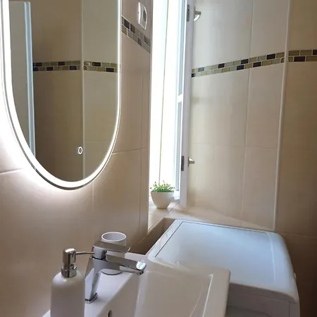 Zdenka - 100 M From The Beach * Opatija