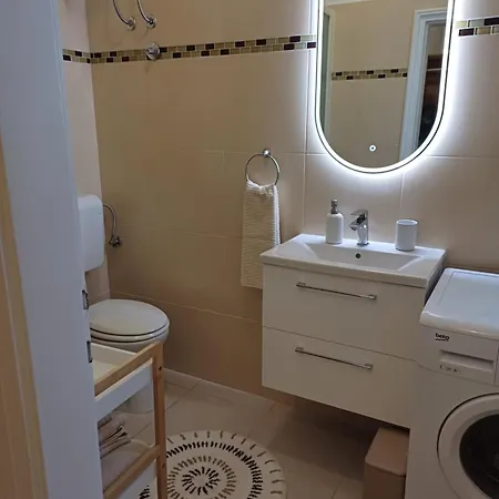 Zdenka - 100 M From The Beach Apartment *