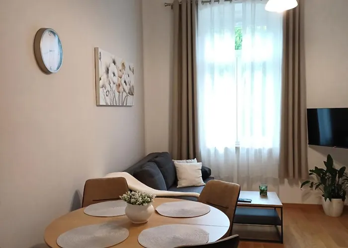 Lägenhet Zdenka - 100 M From The