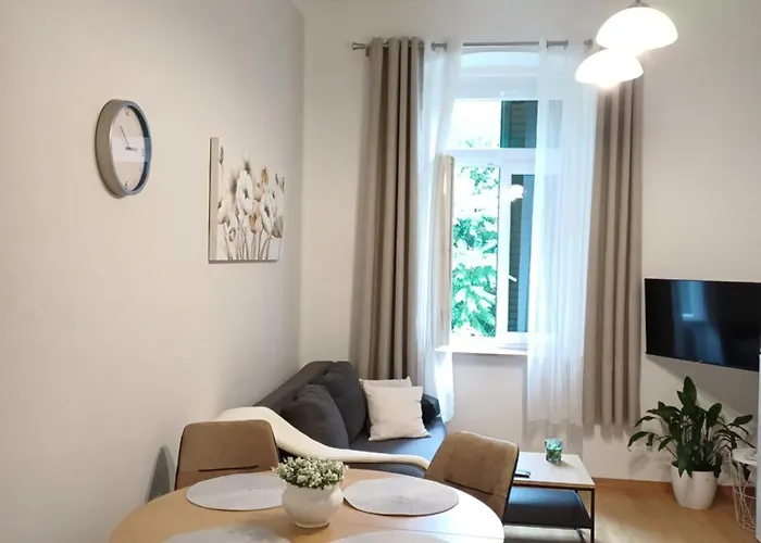 Zdenka - 100 M From The Daire *