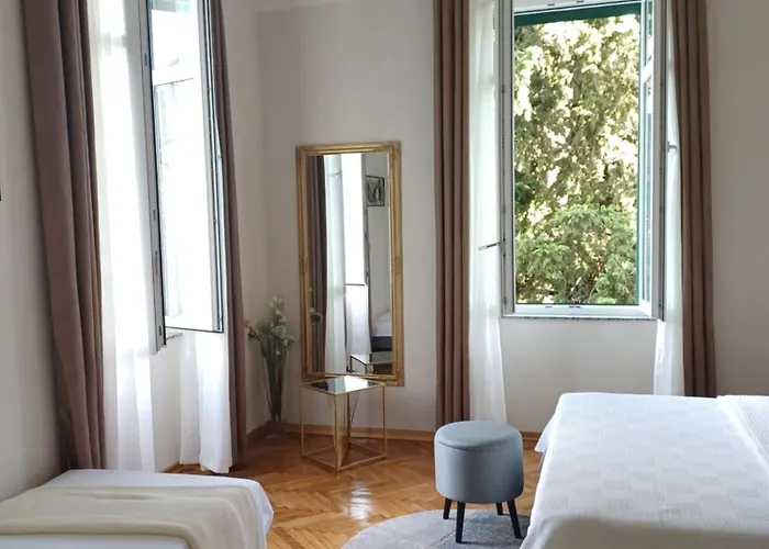 Zdenka - 100 M From The Lägenhet Opatija