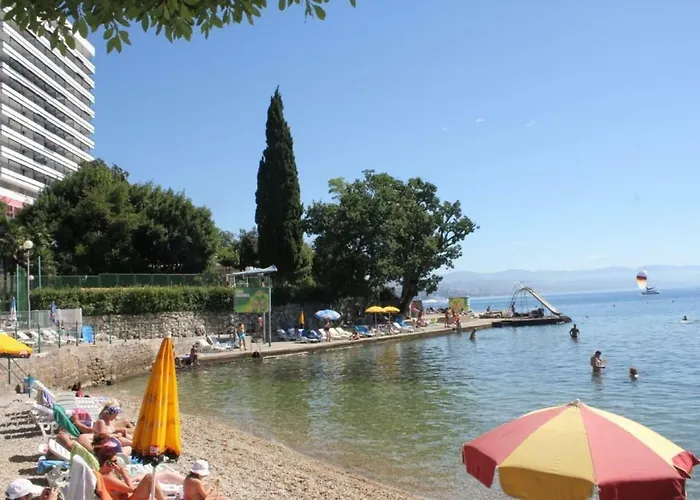 Zdenka - 100 M From The Opatija