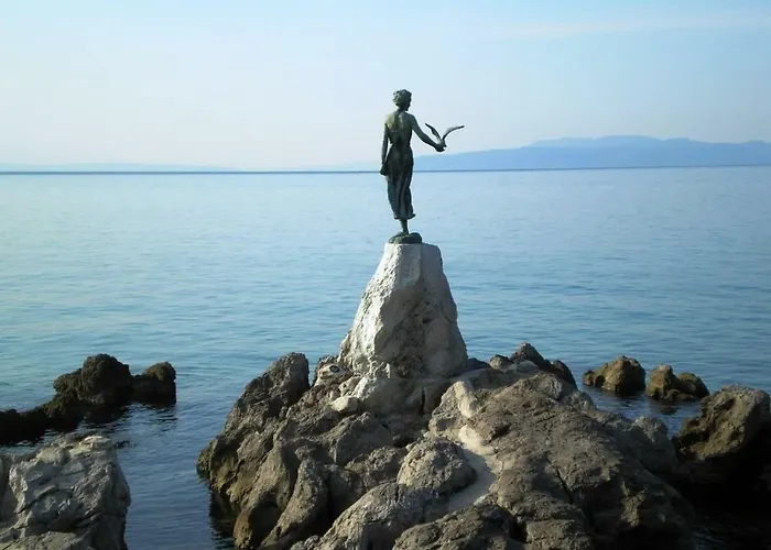 Zdenka - 100 M From The Opatija