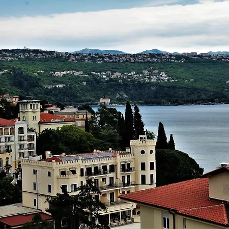 Zdenka - 100 M From The * Opatija