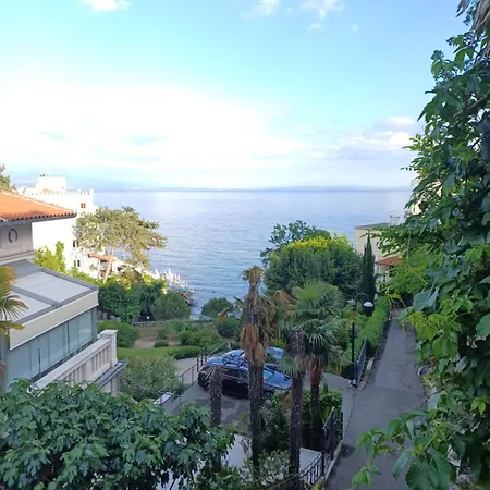 Zdenka - 100 M From The Apartment Opatija